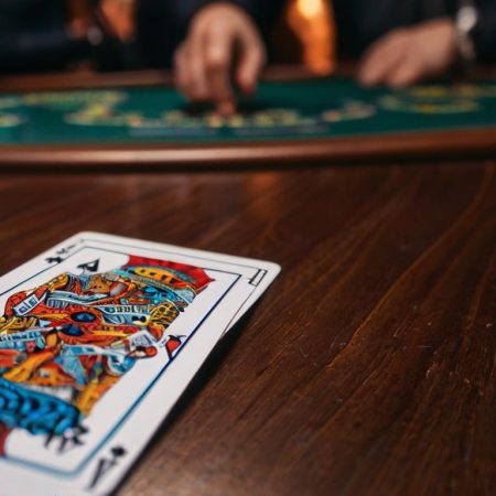 Що таке бамхантінг у покері