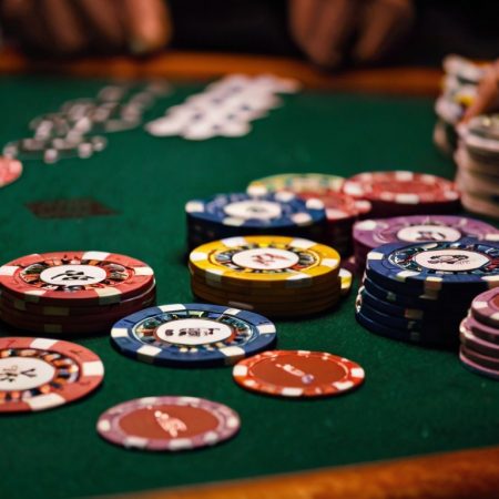 Що таке лімп у покері