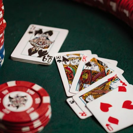 Тимплей у покері – як виявити і не стати жертвою обману